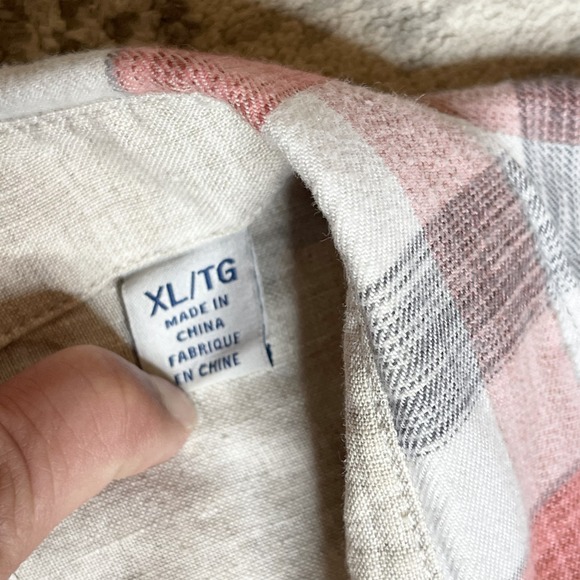 Tommy Bahama Shirt Mens XL Red Gray Plaid Button Up Long Sleeve Casual Tencel - Picture 4 of 9